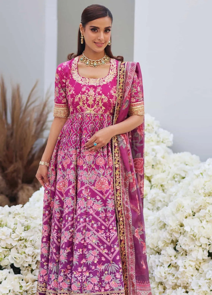 Hanim Pret Embroidered Raw Silk 3 Piece Suit Arzu