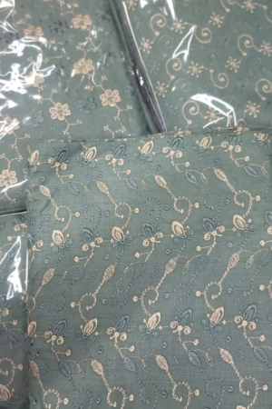 Lawn Embroidered 3pc Suit Unstitched / Lawn Embroidered Dupatta - 08